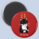 Imã Gato de Natal sarcástico<br><div class="desc">Um sarcástico engraçado,  irritado e sem entusiasmo gato de smoking preto e branco com chifres de Natal.  Ho ho ho,  e todas essas coisas.
Altere o texto ou remova-o para personalizar ainda mais.</div>