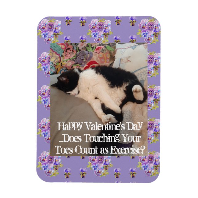 Ímã Gato Tuxedo Engraçado Tocando os Dedos do Pé Dia d (Vertical)
