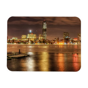 Ímã Gelo parcialmente derretido no rio Charles em Bost