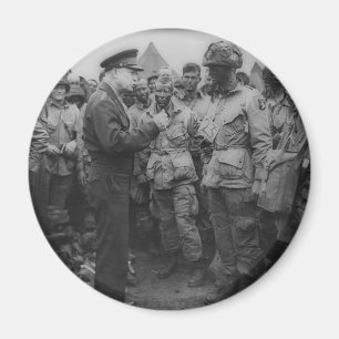 Imã General Dwight D. Eisenhower com paramilitares
