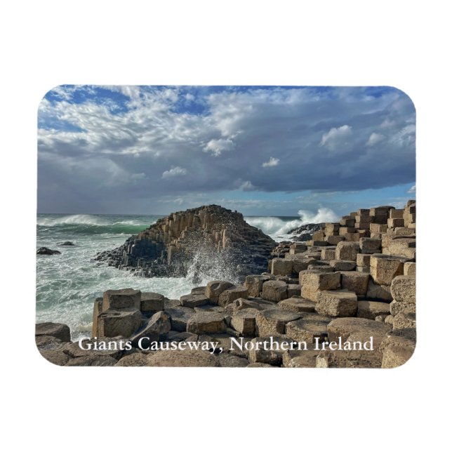 Ímã Giants Causeway + Moody Sky in Northern Ireland  (Horizontal)