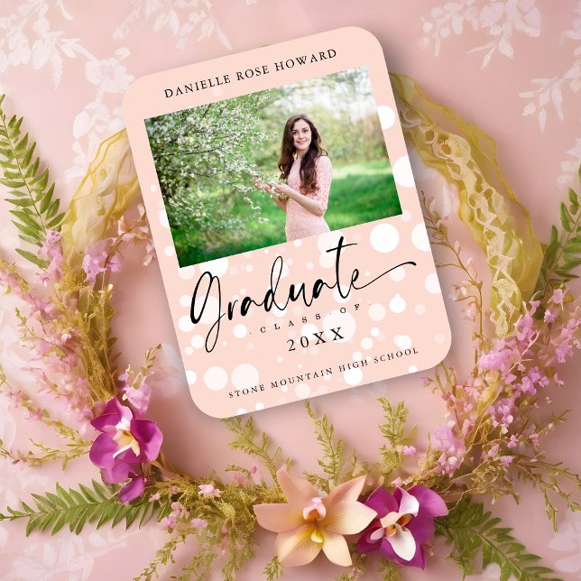 Ímã Graduação de Formando de Fotografia Personalizada  (Peach Polka Dot Custom Photo Graduate Graduation Magnet.)