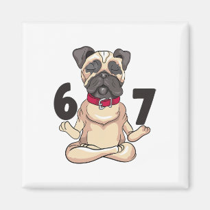 Imã Gráfico engraçado de pug 67 fazendo pose de ioga c