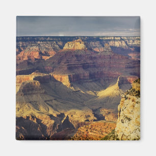 Imã Grand Canyon visto da borda sul ao pôr do sol,
