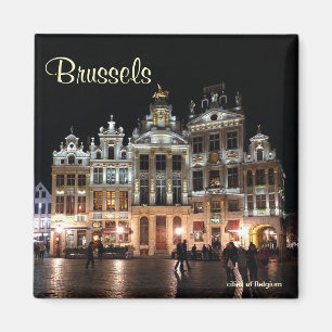 Imã Grand Place em Bruxelas, Bélgica à noite
