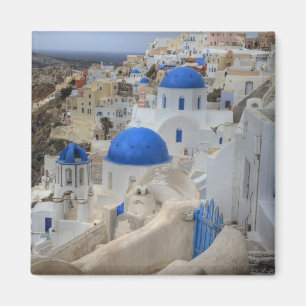 Imã Grécia, Santorini. Torre sineira e cúpulas azuis d