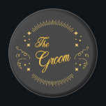 Imã Groom GoldBlack Wedding Elegante Moderno<br><div class="desc">Groom GoldBlack Wedding Elegante Modern Magnet é excelente para o Groom vestir. Também faz um belo presente para o Groom.</div>