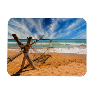 Ímã Hammock em uma estância de Verão tropical  