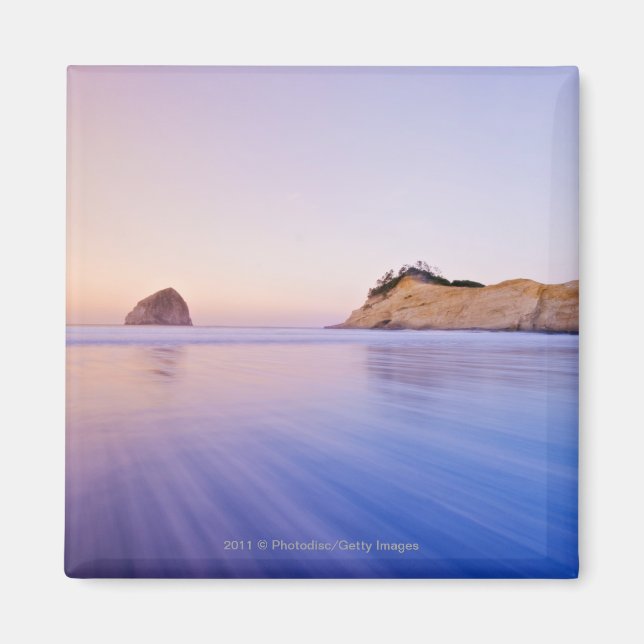 Imã Haystack Rock No Dawn Blurred Blue Waves (Frente)