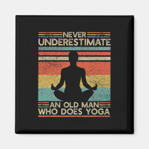Imã Homem Velho Que Faz Yoga Yoga Pai E Vô