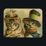 Ímã Humor Vintage, Gatos de Noiva Vitoriana em Chapéus<br><div class="desc">Vintage ilustra uma imagem engraçada de humor apresentando os gatos vitorianos que vestem chapéus. Uma design de casamento de animais de estimação amorosa e romance com noiva de gato e noivo. A noiva está vestindo um elegante chapéu floral e o gato noivo está vestindo um chapéu formal de rico.</div>