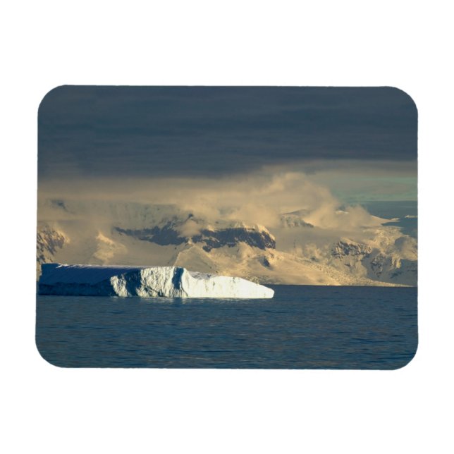 Ímã Iceberg no início da Passagem de Drake (Horizontal)