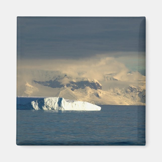 Imã Iceberg no início da Passagem de Drake logo (Frente)