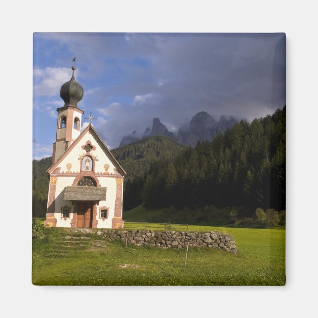 Imã Igreja solitária e isolada chamada Rainui (Frente)