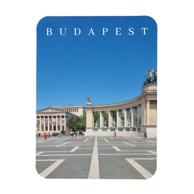 Ímã Imã de geladeira de vista da Praça Budapeste Heroe (Vertical)