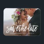 Ímã Imã salve a data escovada<br><div class="desc">Dê aos seus hóspedes uma Imã salve a data para exibir no frigorífico que vai até o seu grande dia! Todas as fotografias são apresentadas apenas como amostra e não se destinam a revenda. Este produto só será adquirido depois que fotos de amostra forem substituídas por suas próprias imagens.</div>