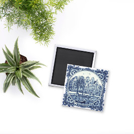 Imã Imóveis de cidades azuis e pintura em frente de ág