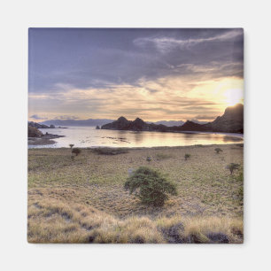 Imã Indonésia, Parque Nacional de Komodo. Pôr do sol e