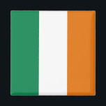 Imã Irish Flag Magnet<br><div class="desc">Íman decorativo com a bandeira da Irlanda - Personalize-o: ajuste imagens; adicione um nome/slogan para presentes pessoais; adicione um logotipo de empresa/clube para itens de promocional © 2008 FlagAndMap.</div>