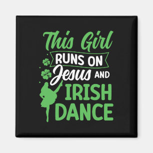 Imã Irlandês Dançando Esta Garota Funciona Com Jesus E