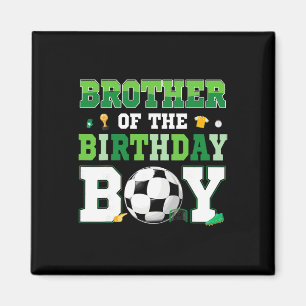 Imã Irmão Do Menino Do Aniversário De Futebol Menino D