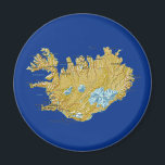 Imã Islândia Map Magnet<br><div class="desc">O design neste ímã apresenta um mapa da Islândia com um fundo de cor de bandeira. Adicione um pouco de sabor islandês à sua casa.</div>