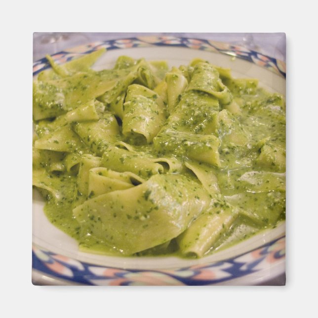 Imã Itália, Camogli. Prato de massa com pesto (Frente)
