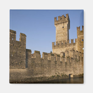 Imã Itália, Província de Brescia, Sirmione. Castelo