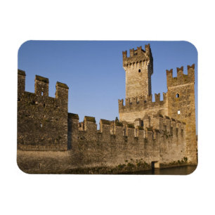 Ímã Itália, Província de Brescia, Sirmione. Castelo
