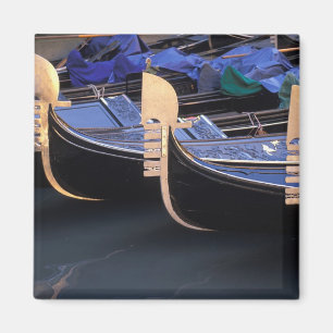 Imã Itália, Veneto, Veneza. Fileira de Gôndolas.