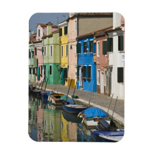 Ímã Itália, Veneza, Burano. Casas multicoloridas ao lo