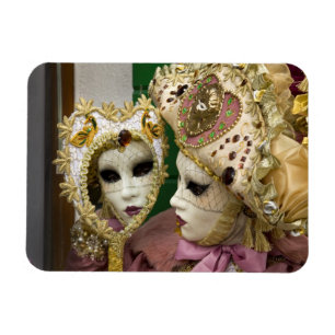 Ímã Itália, Veneza, Ilha de Burano. Mulher vestida em