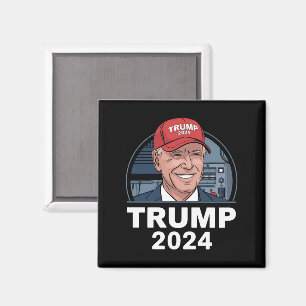 Imã Joe Biden Usando um Chapéu de Trump