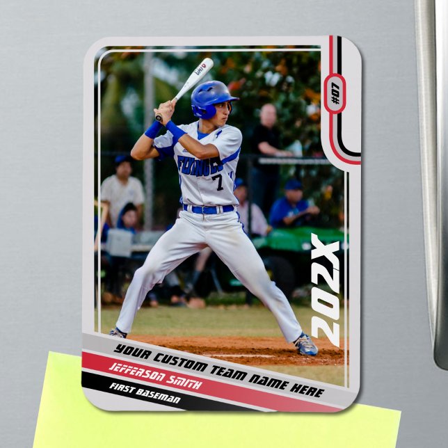 Ímã Jogador de Beisebol Vermelho Personalizado (Baseball Player Magnet in Light Grey with Custom Team Name and Black Red Stripes)