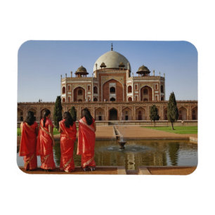 Ímã Jovens indianas e o túmulo de Humayun, Deli,