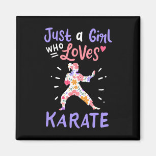 Imã Karate Apenas Uma Menina Que Ama O Presente De Kar