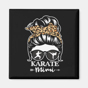 Imã Karate Mimi Messy Bun Hair Engraçado Karate Fighte