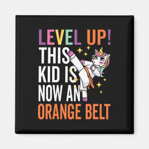 Imã Karate Uniform Unicorn Level Up Orange Belt Prêmio