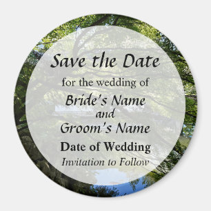 Imã Koi Pond no Jardim Chinês Guarde a Data