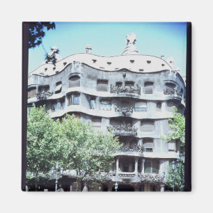 Imã La Pedrera ou Casa Mila, 1905-10