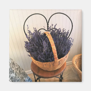 Imã Lavanda em uma cesta