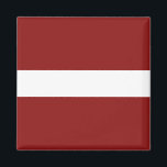 Imã Letônia de Sinalizador<br><div class="desc">Íman decorativo com a bandeira da Letónia - Personalize-o: ajuste imagens; adicione um nome/slogan para presentes pessoais; adicione um logotipo de empresa/clube para itens de promocional © 2008 FlagAndMap.</div>