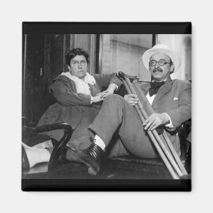 Imã Líder e auxílio do anarquista da mulher na image