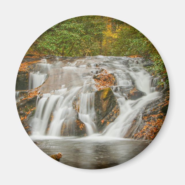 Imã Linda cachoeira dos Duques riacho em N. Georgia (Frente)