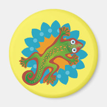 Lindo lagarto verde sobre flor, lizard