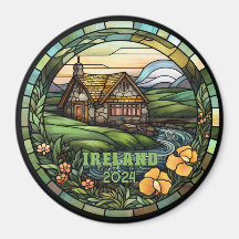 Lindo souvenir de vidro colorido falso da Irlanda