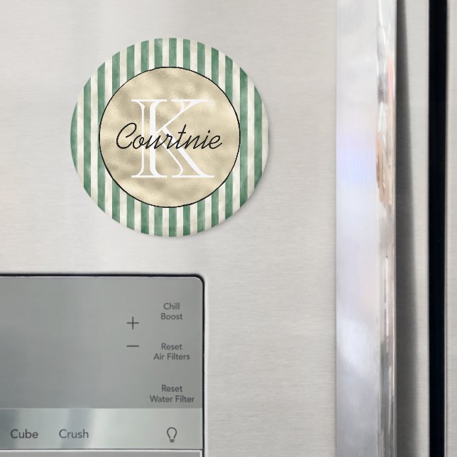 Imã Listras Verdes Creme Monograma Dourado (In Situ (Fridge))