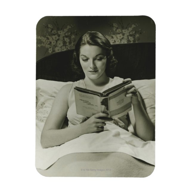 Ímã Livro de Leitura de Mulher (Vertical)