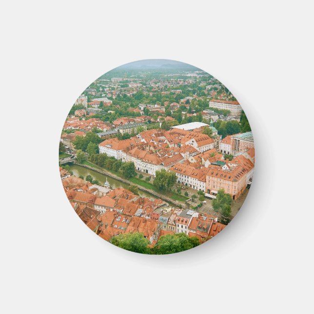 Imã Ljubljana de cima (Frente)