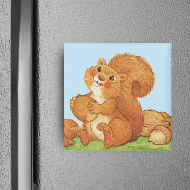 Imã Loucos de Esquilo Adoráveis (Cute red squirrel fluffy tail holding nuts acorns in grass blue sky on square magnet.)
